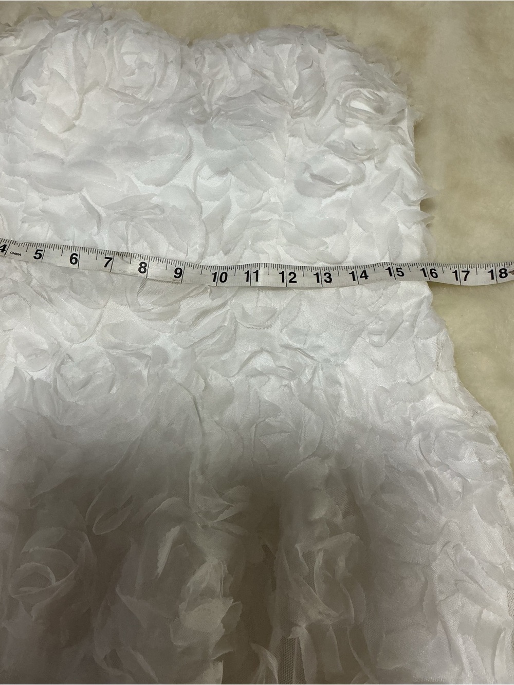MANIJU Strapless White 3D floral rosette mini dress size L - Picture 9 of 11